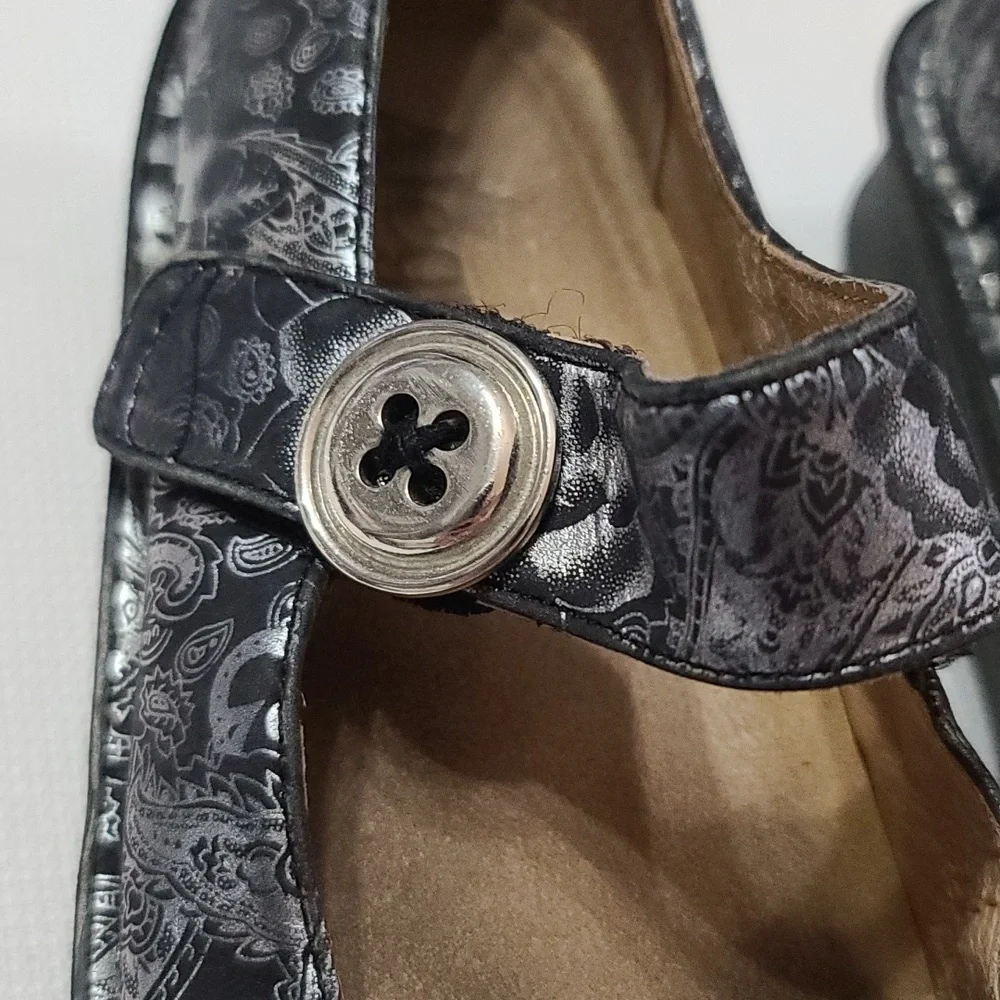 Alegria Womens Mary Janes Shoes Black Silver Floral Paisley   Sz 36/5.5 GUC READ - Picture 6 of 12